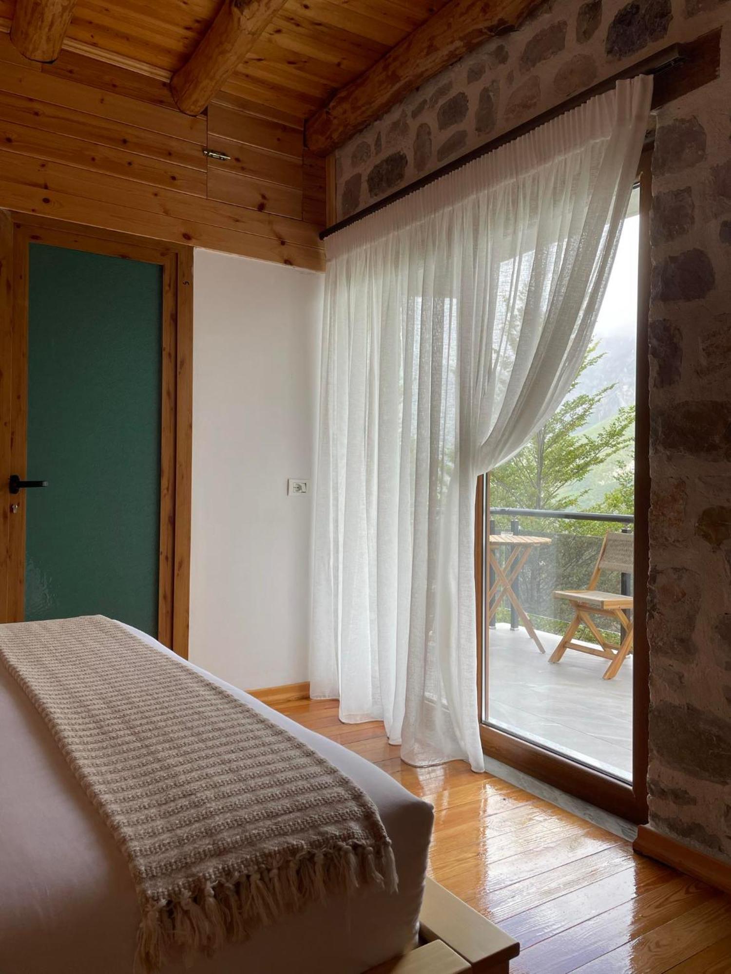 Valter & Drita'S Guesthouse Theth Exterior foto