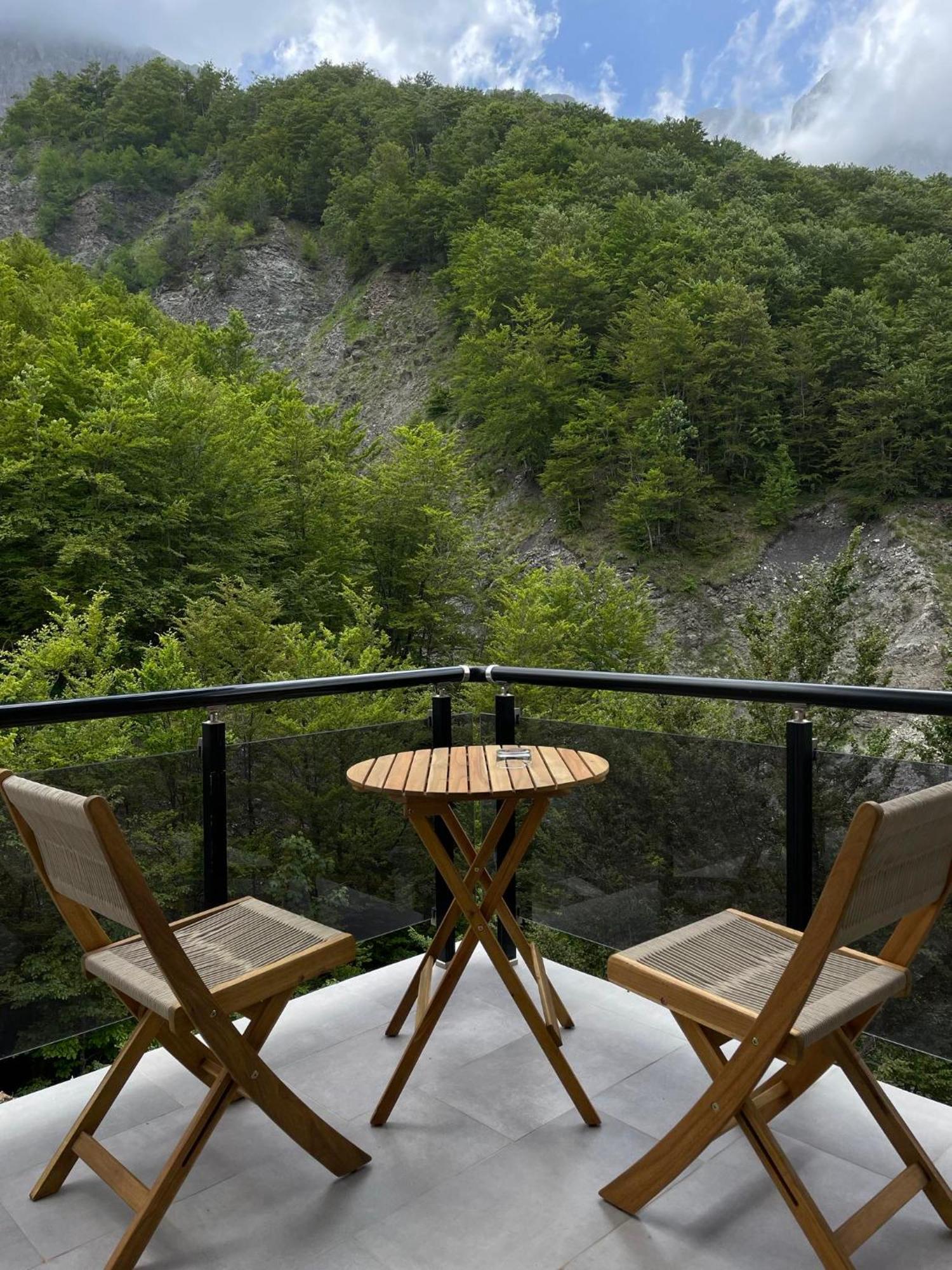Valter & Drita'S Guesthouse Theth Exterior foto