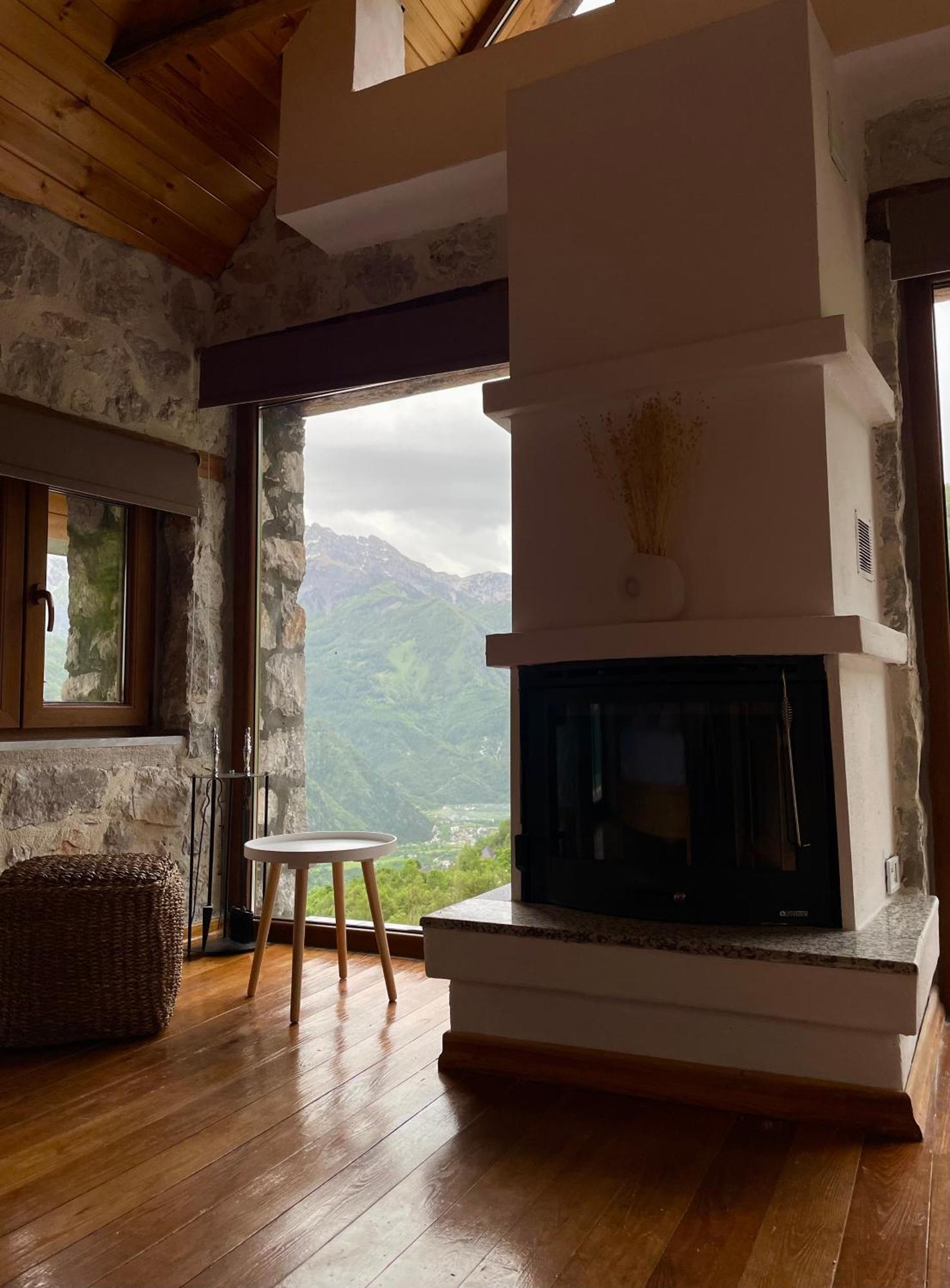 Valter & Drita'S Guesthouse Theth Exterior foto
