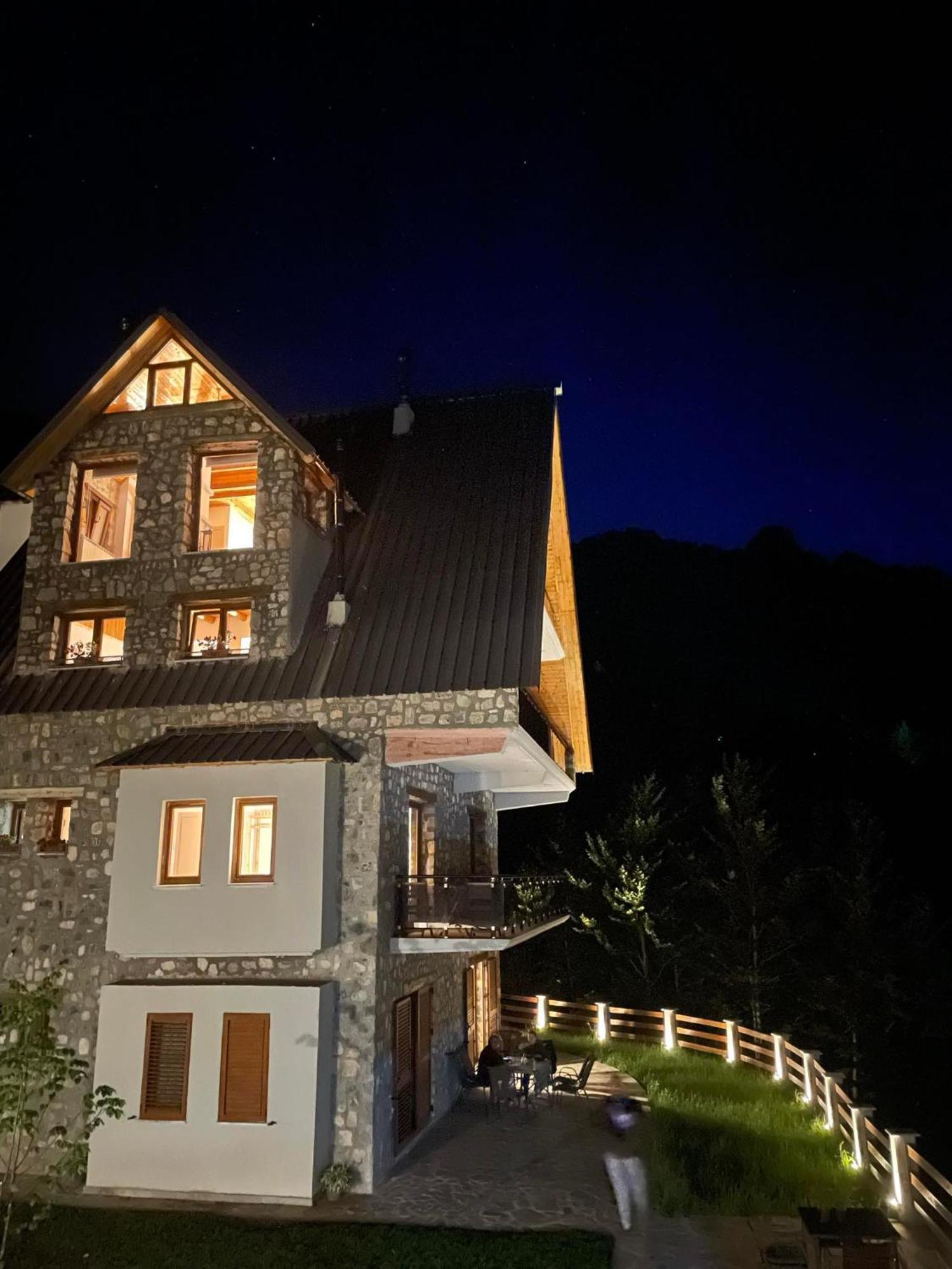 Valter & Drita'S Guesthouse Theth Exterior foto