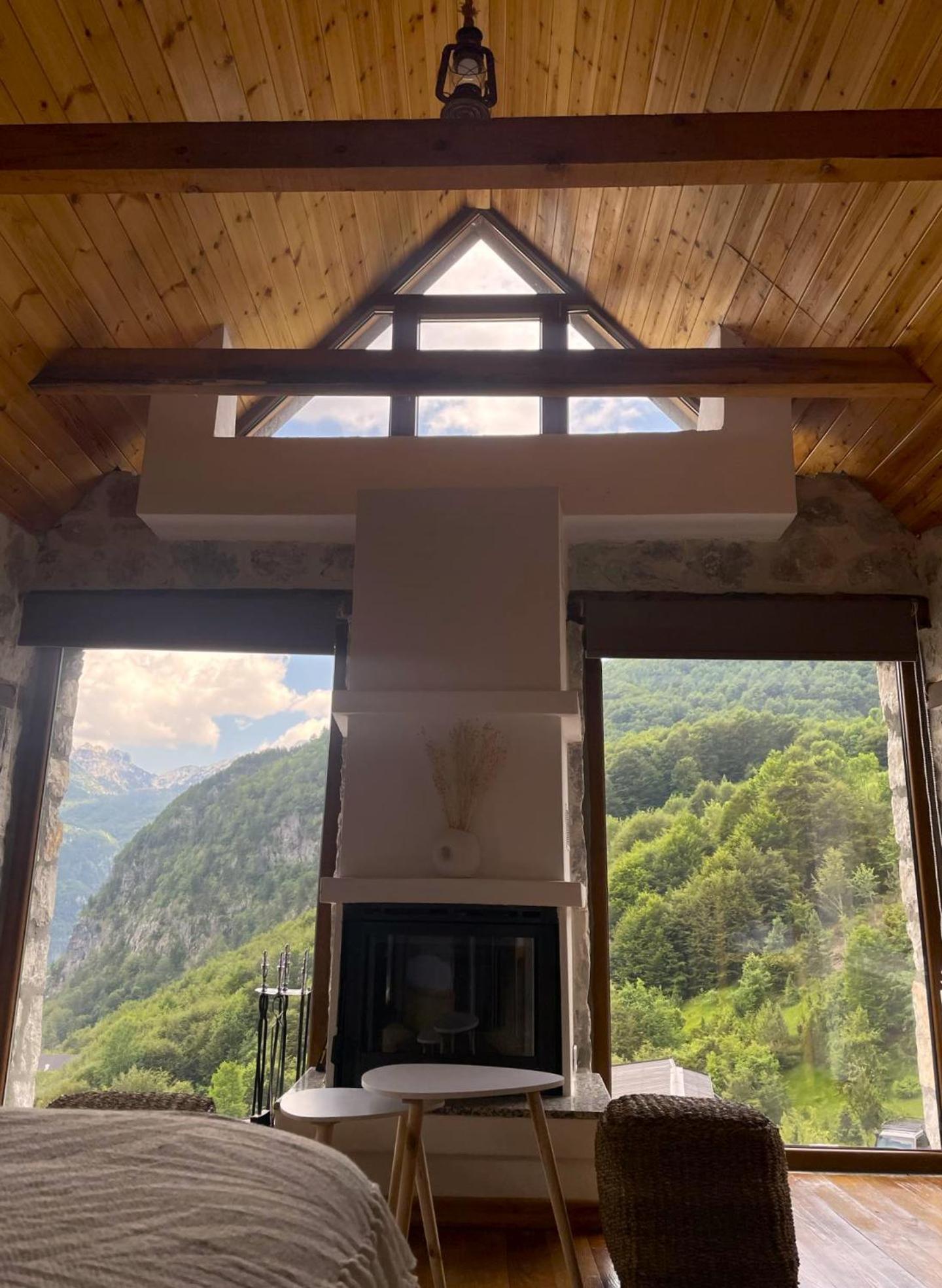 Valter & Drita'S Guesthouse Theth Exterior foto